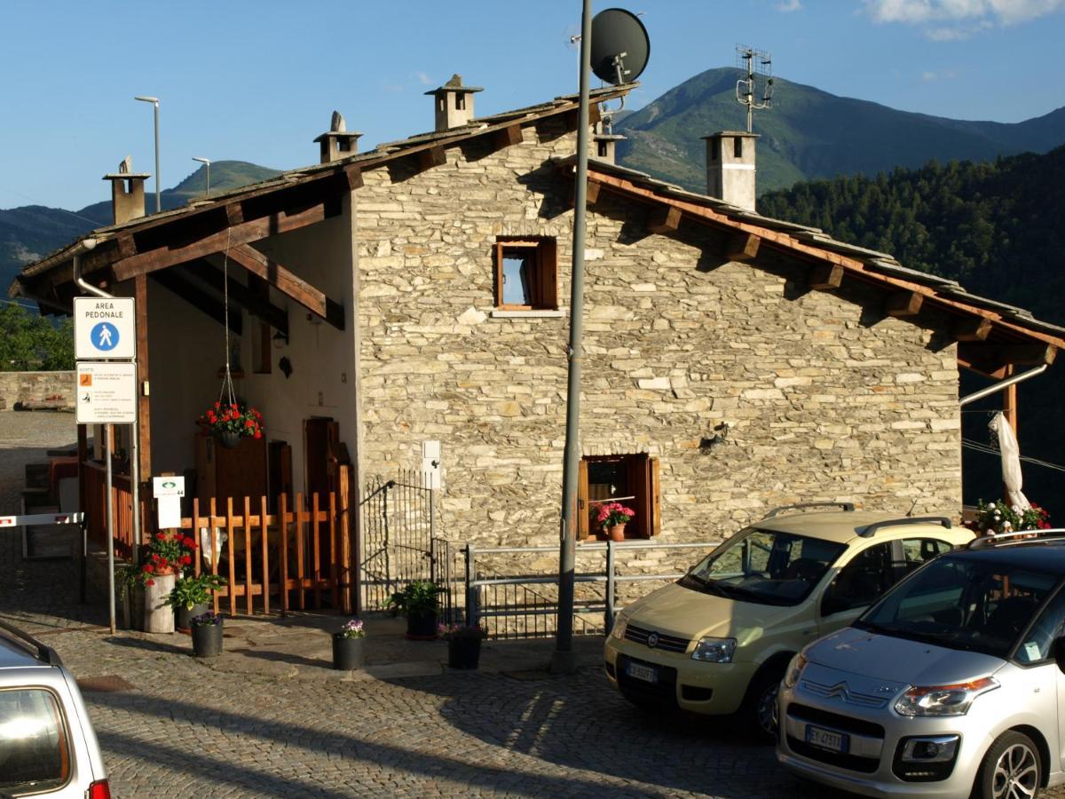 Bed and Breakfast B.&.B 44 Ostana Exteriér fotografie